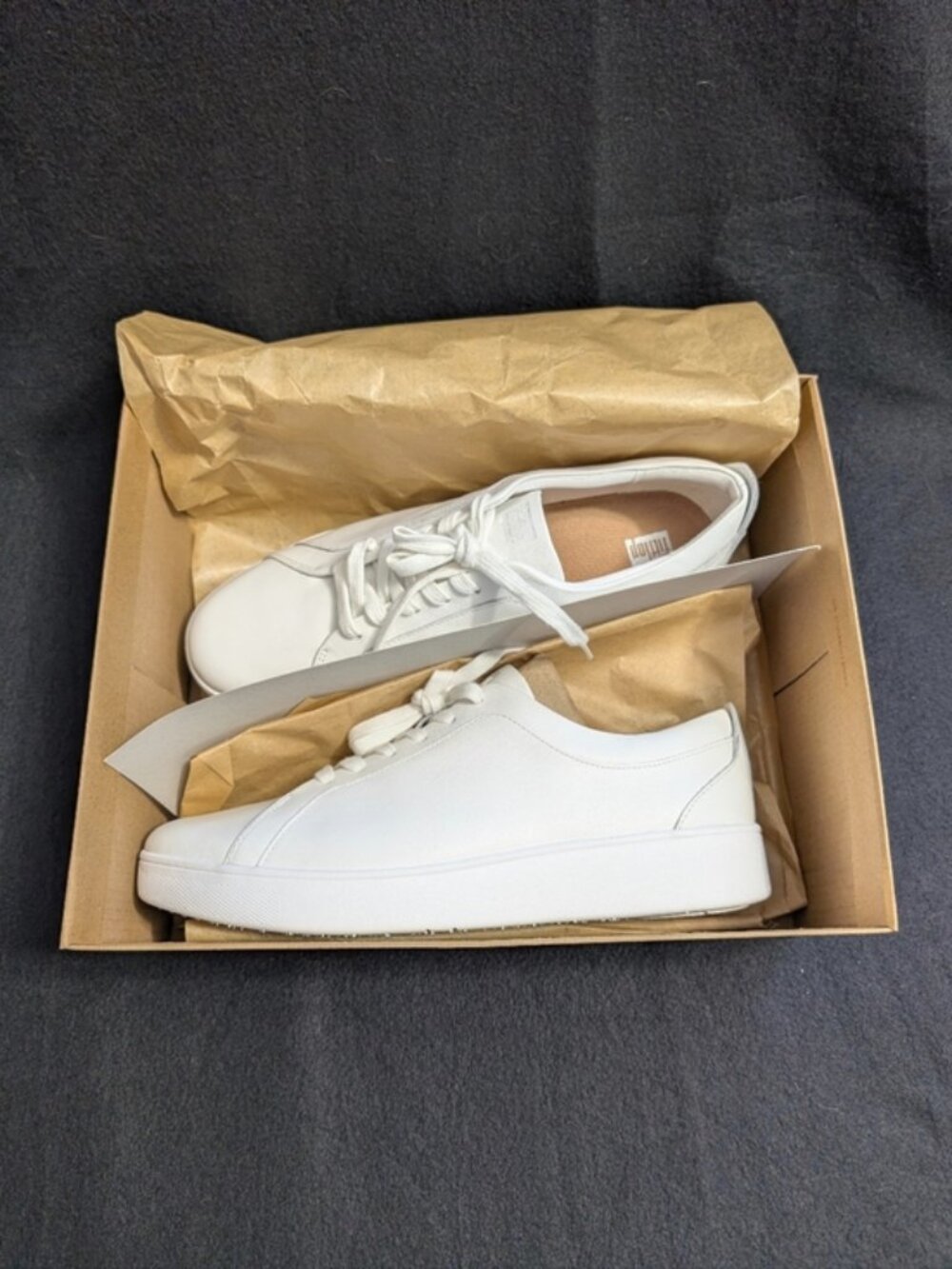 NEW Fitflop Rally Sneakers Women's sz 10 White Lace-up Casual Leather BNIB